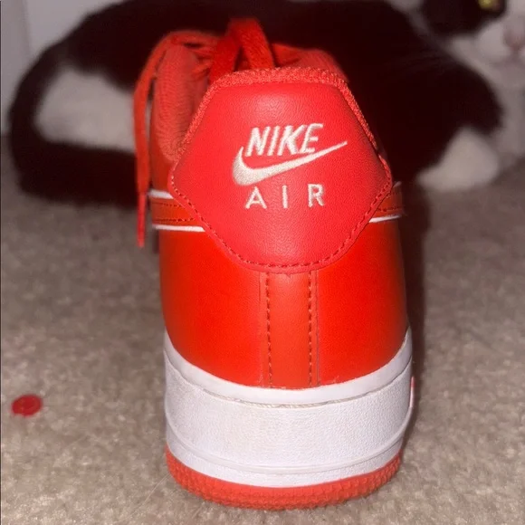 Nike (GS) Air Force Ones - Picture 2 of 10